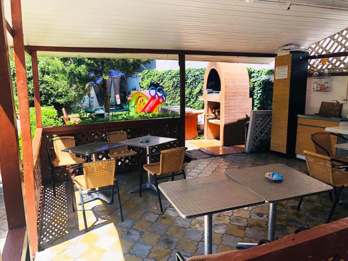 ホテル Casa Paloma コスティネシュティ エクステリア 写真