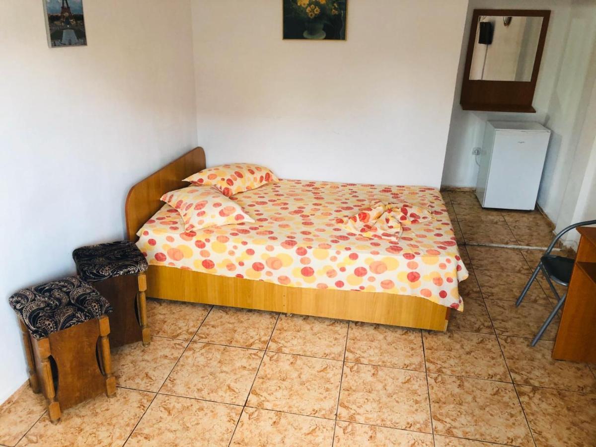 ホテル Casa Paloma コスティネシュティ エクステリア 写真